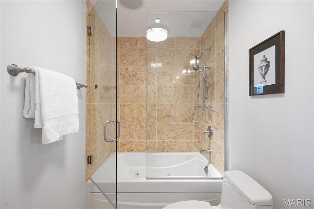 232 N Kingshighway Boulevard Unit: 2201