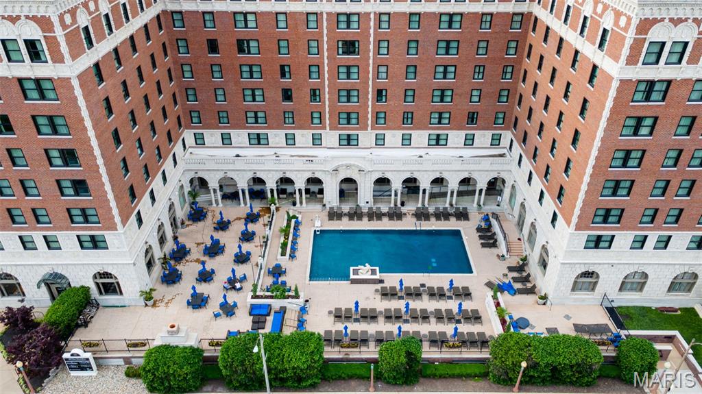 232 N Kingshighway Boulevard Unit: 2201