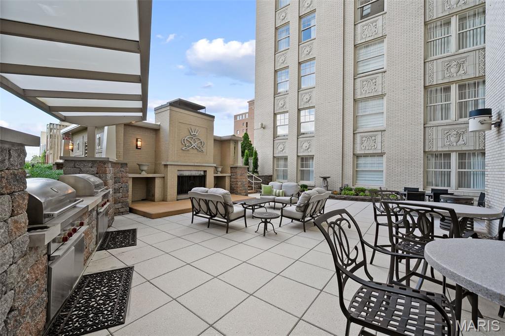 232 N Kingshighway Boulevard Unit: 2201