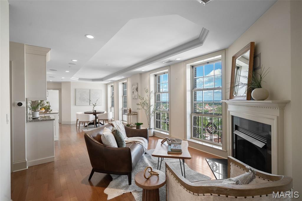 232 N Kingshighway Boulevard Unit: 2201
