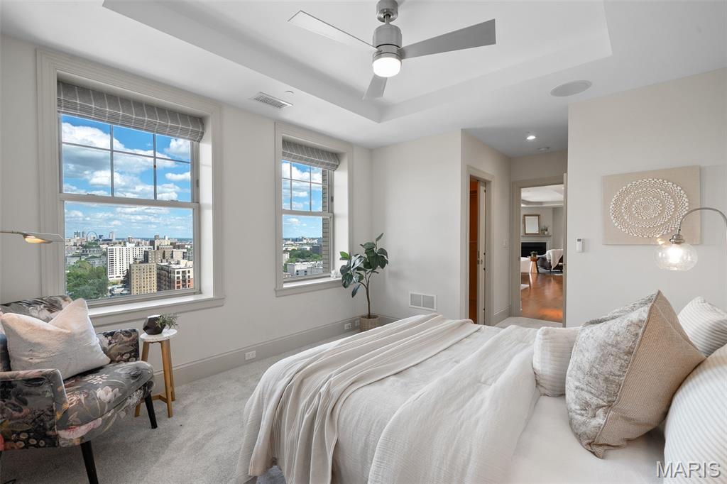 232 N Kingshighway Boulevard Unit: 2201