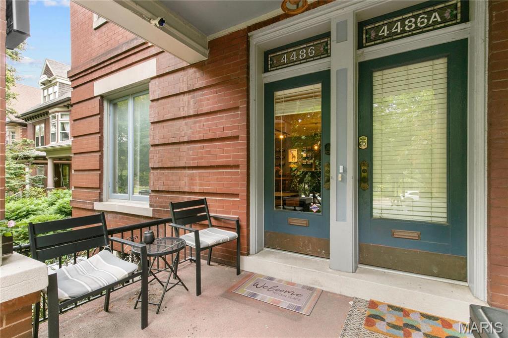 4486 Laclede Avenue Unit: 4486