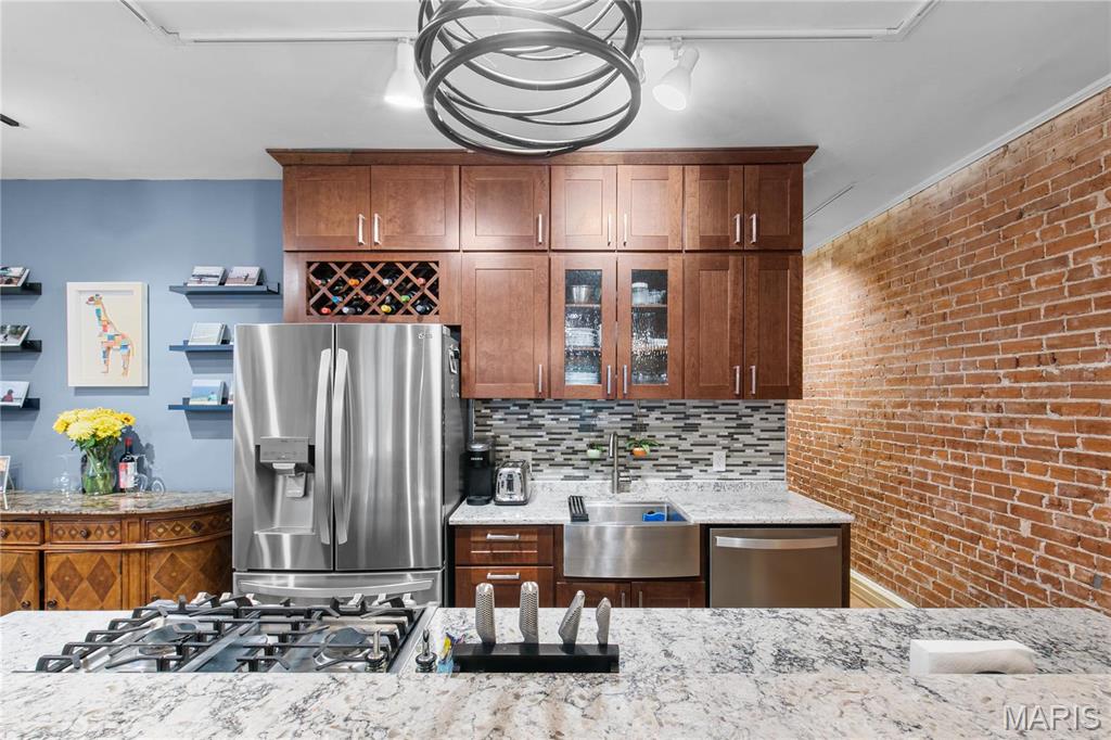 4486 Laclede Avenue Unit: 4486