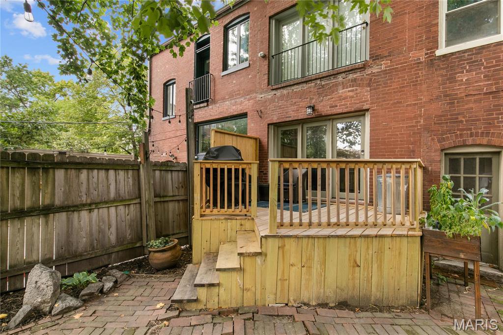 4486 Laclede Avenue Unit: 4486