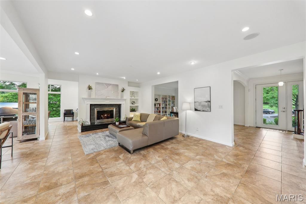 200 Hibler Oaks Drive