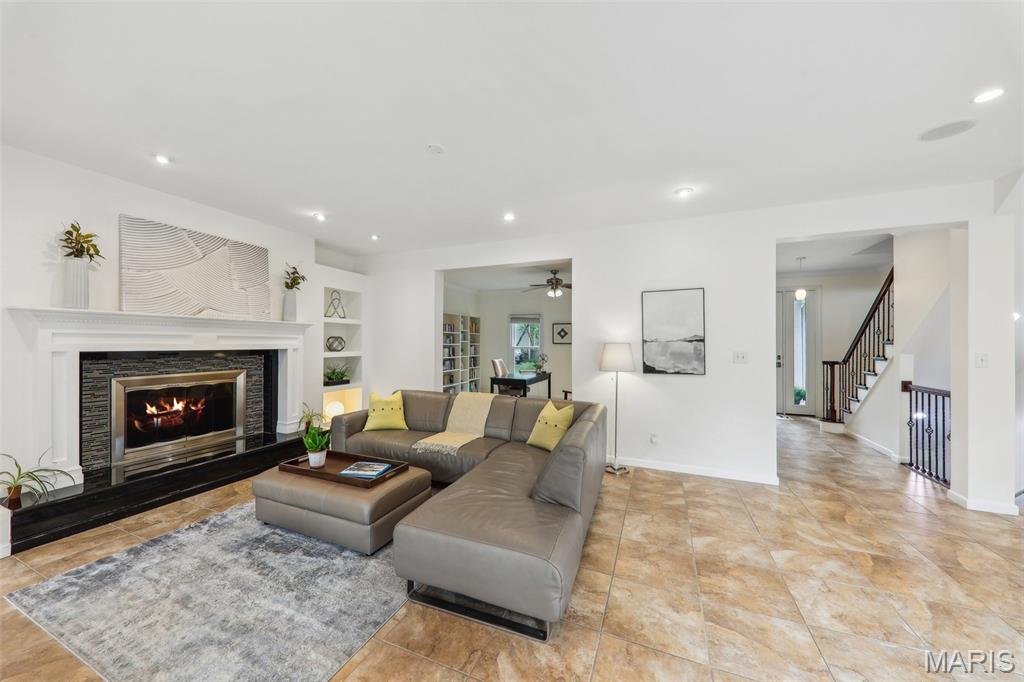 200 Hibler Oaks Drive