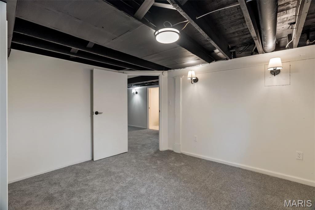 4404 Ellenwood
