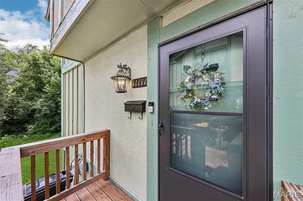 11111 Whispering Oaks Drive