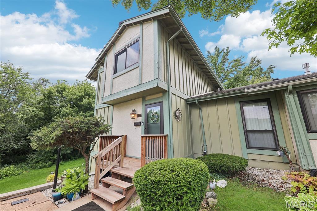 11111 Whispering Oaks Drive