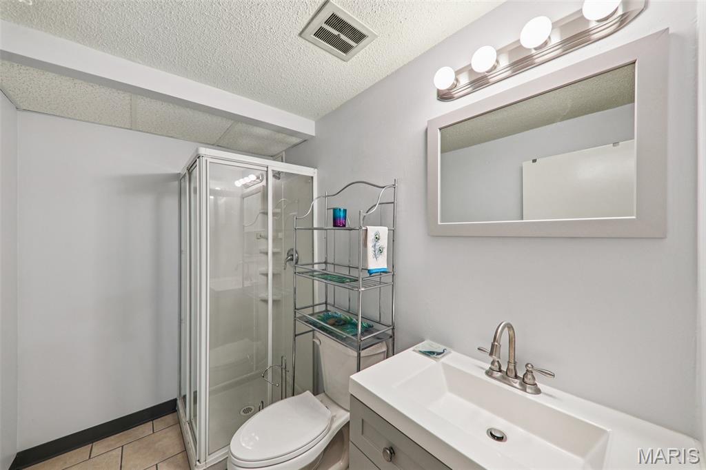 11111 Whispering Oaks Drive