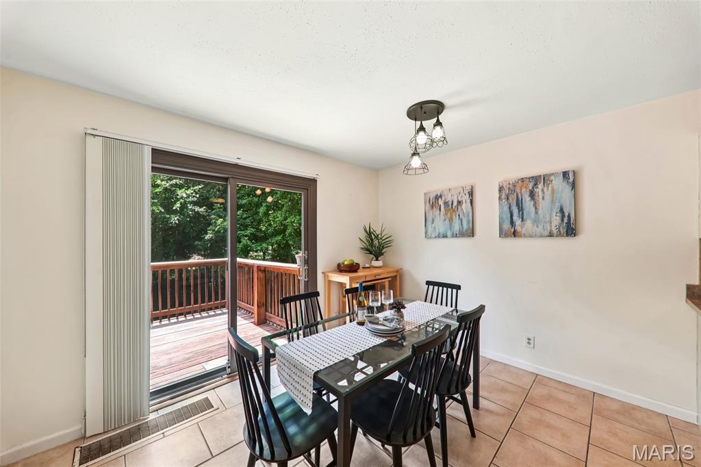 11111 Whispering Oaks Drive