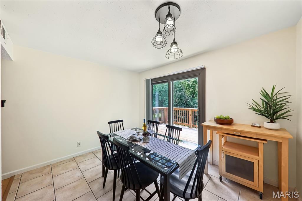 11111 Whispering Oaks Drive