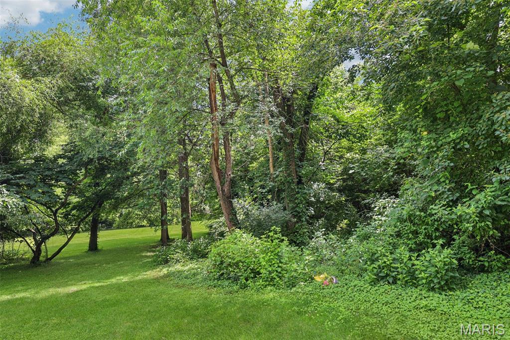 11111 Whispering Oaks Drive