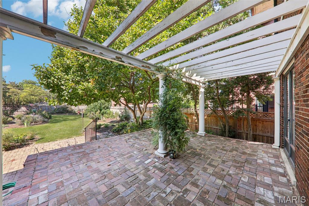 443 Westgate Avenue
