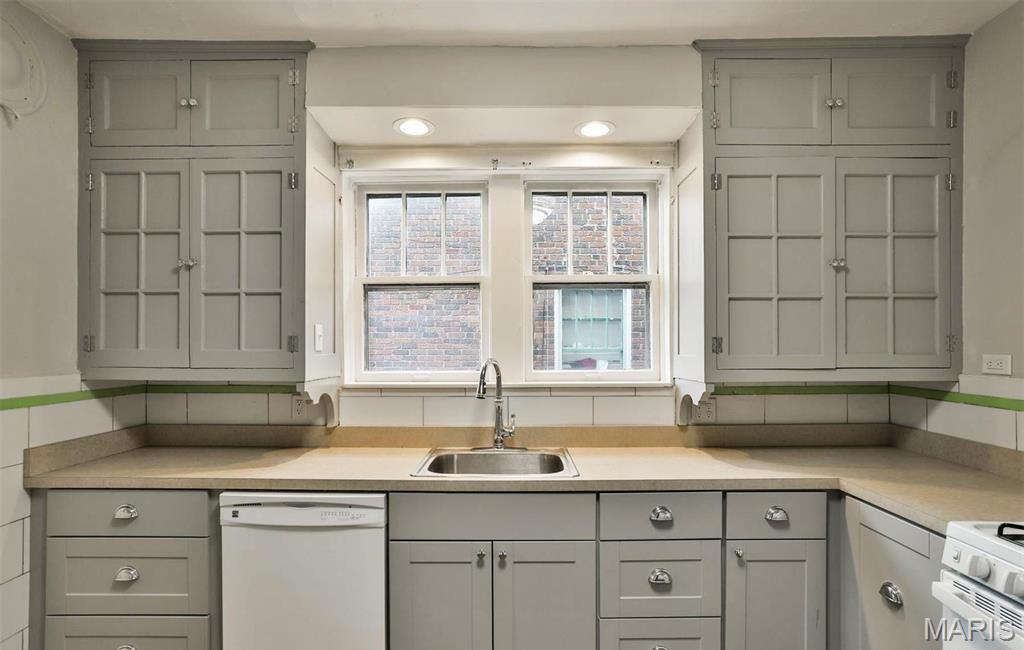 7125 Dartmouth Avenue