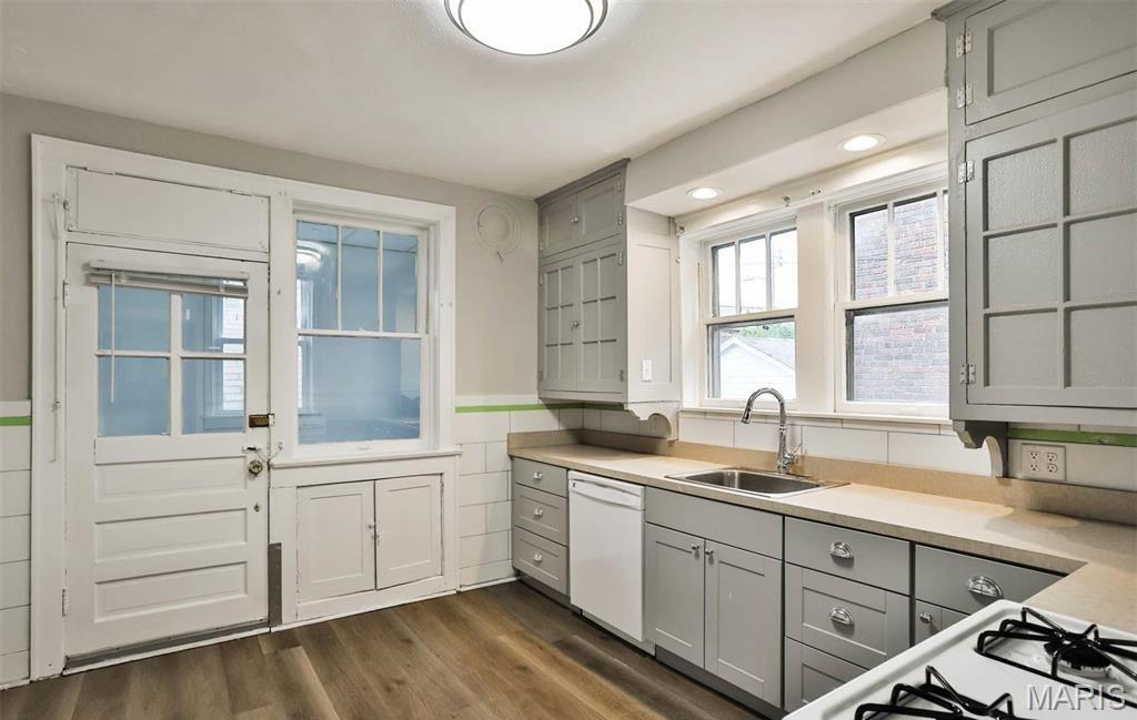 7125 Dartmouth Avenue