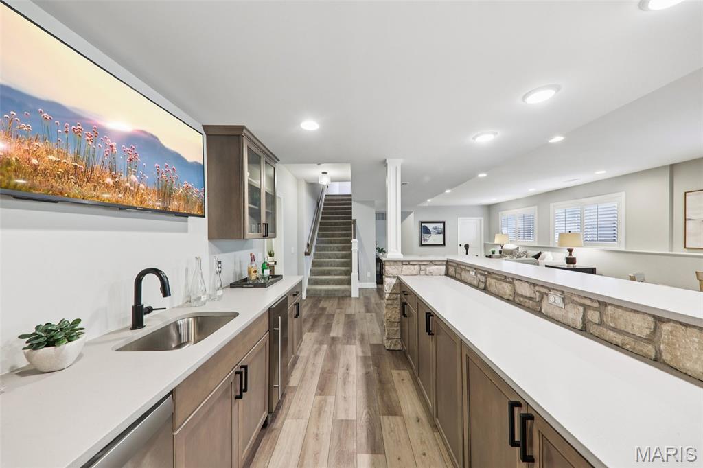 115 Ladue Pine Woods Place