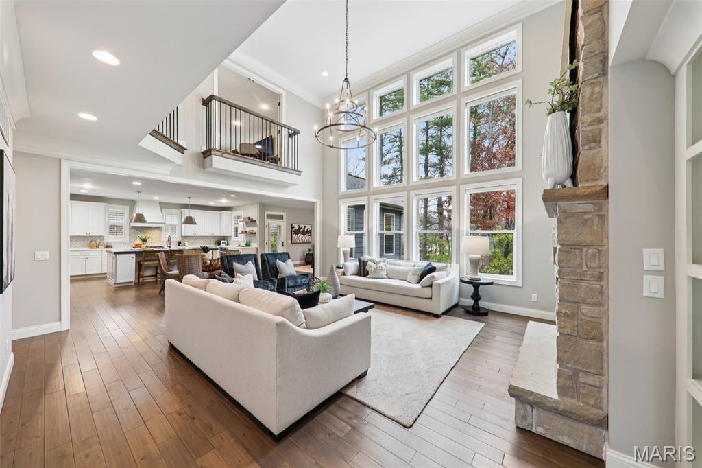 115 Ladue Pine Woods Place