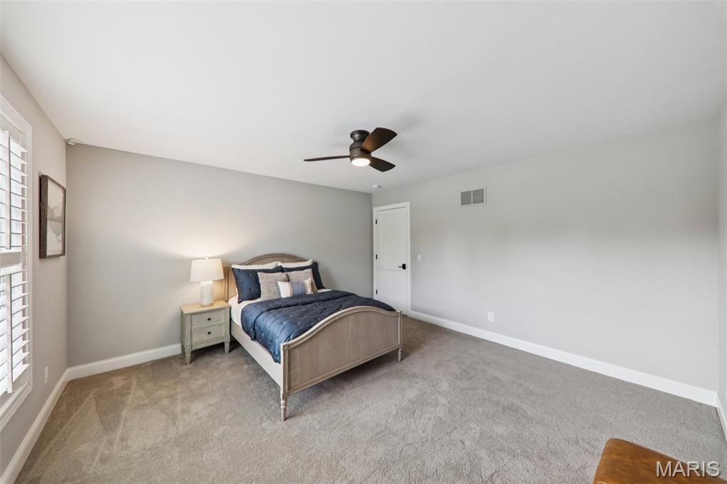 115 Ladue Pine Woods Place