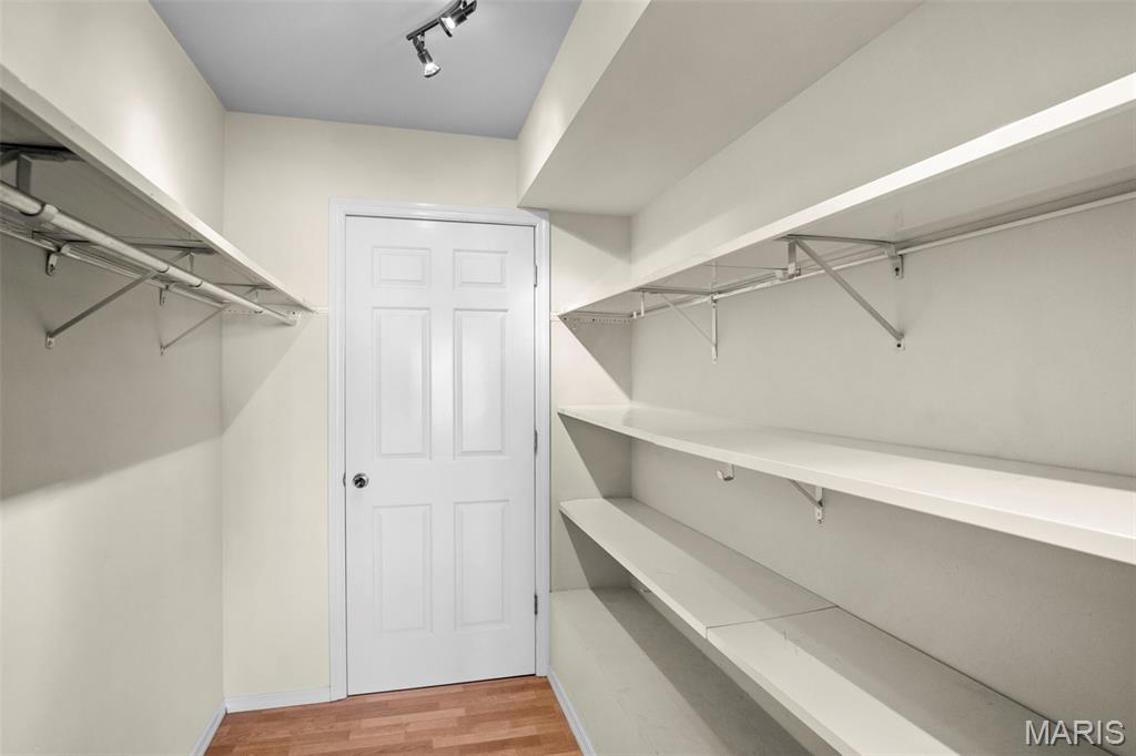 970 N Spoede Road Unit: 24