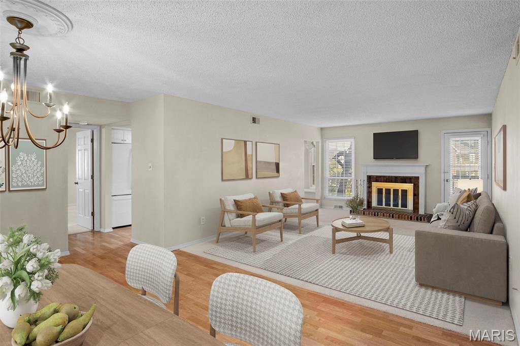 970 N Spoede Road Unit: 24