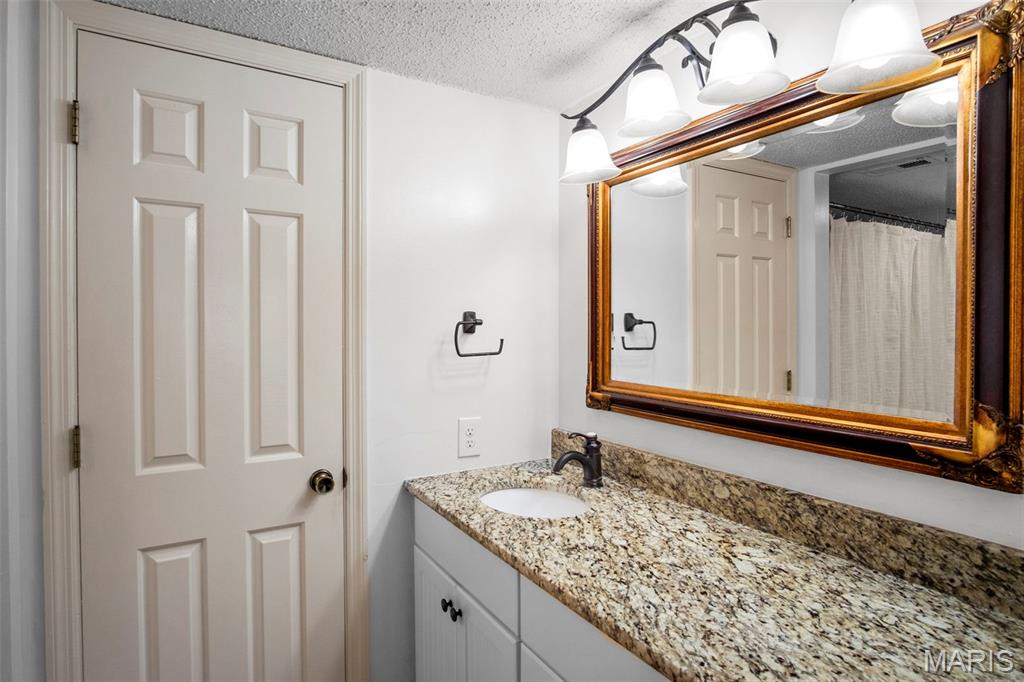 970 N Spoede Road Unit: 24