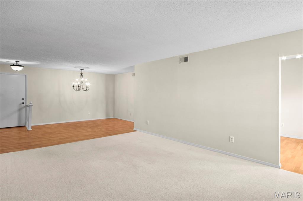 970 N Spoede Road Unit: 24