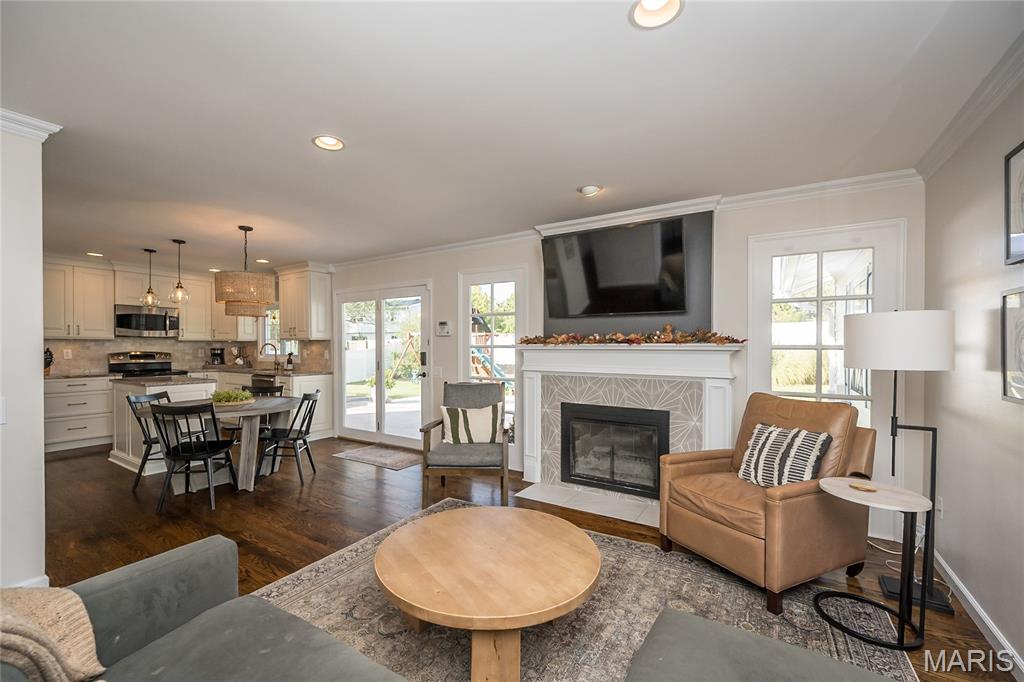 925 Camargo Drive