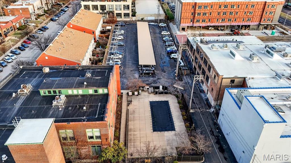 4242 Laclede Avenue Unit: 203