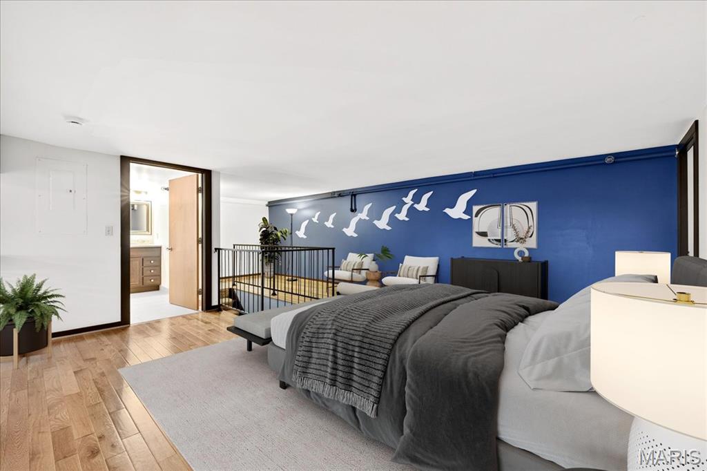 4242 Laclede Avenue Unit: 203