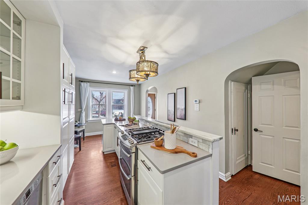 6149 Marwinette Avenue