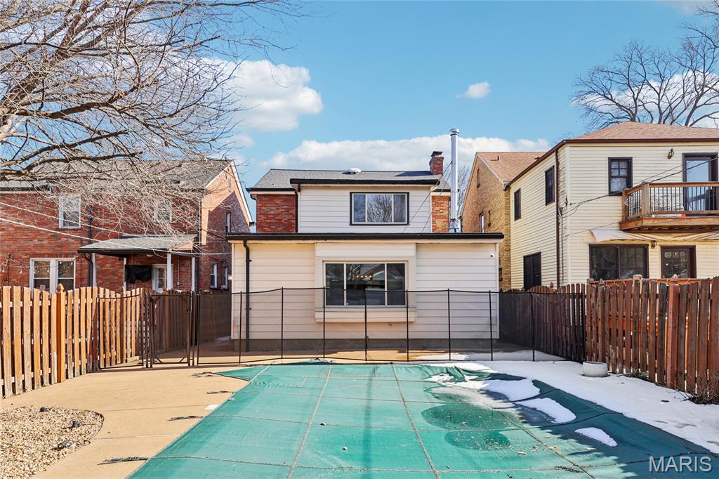 6149 Marwinette Avenue