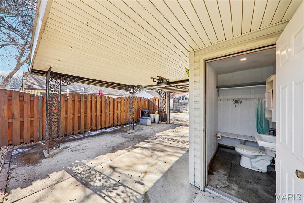 6149 Marwinette Avenue