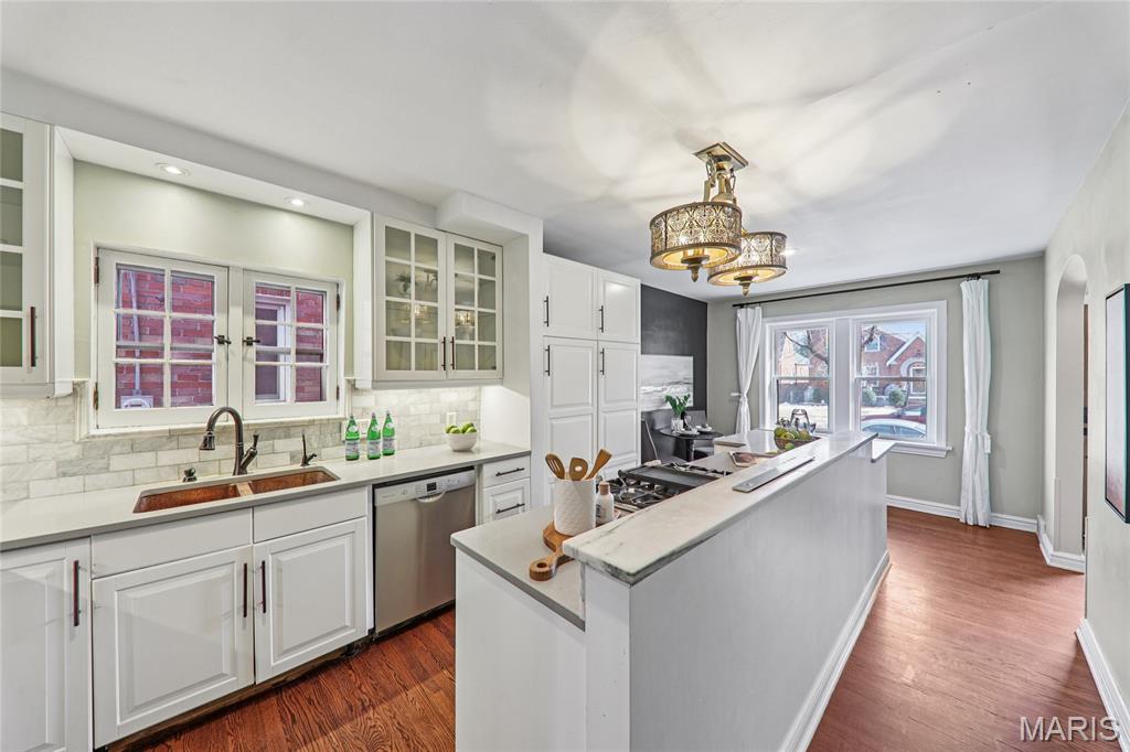 6149 Marwinette Avenue