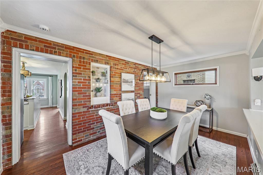 6149 Marwinette Avenue