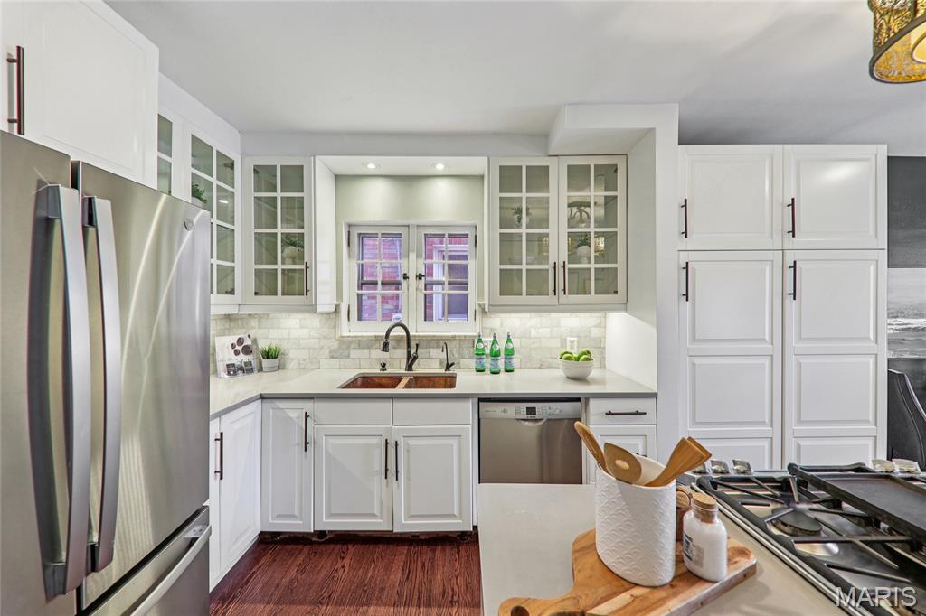 6149 Marwinette Avenue