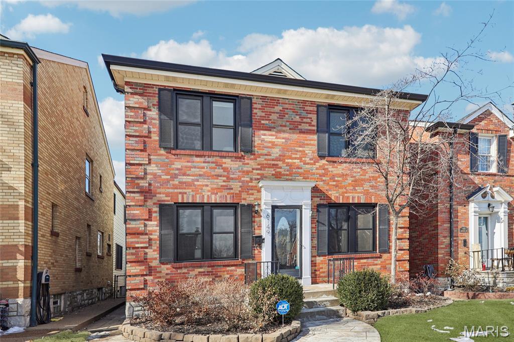 6149 Marwinette Avenue