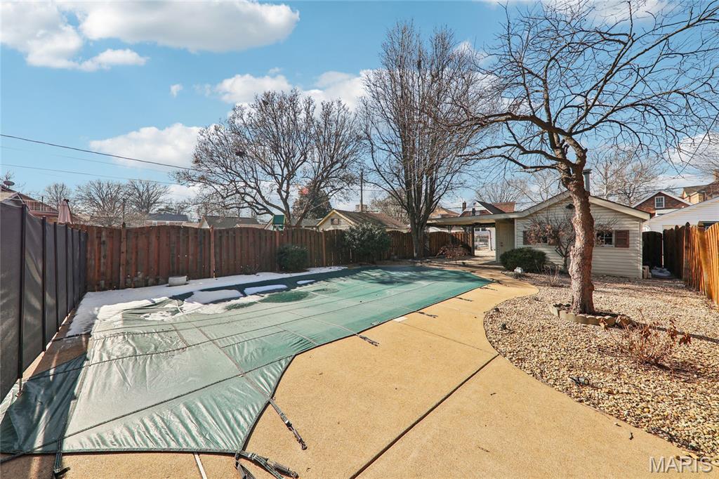 6149 Marwinette Avenue