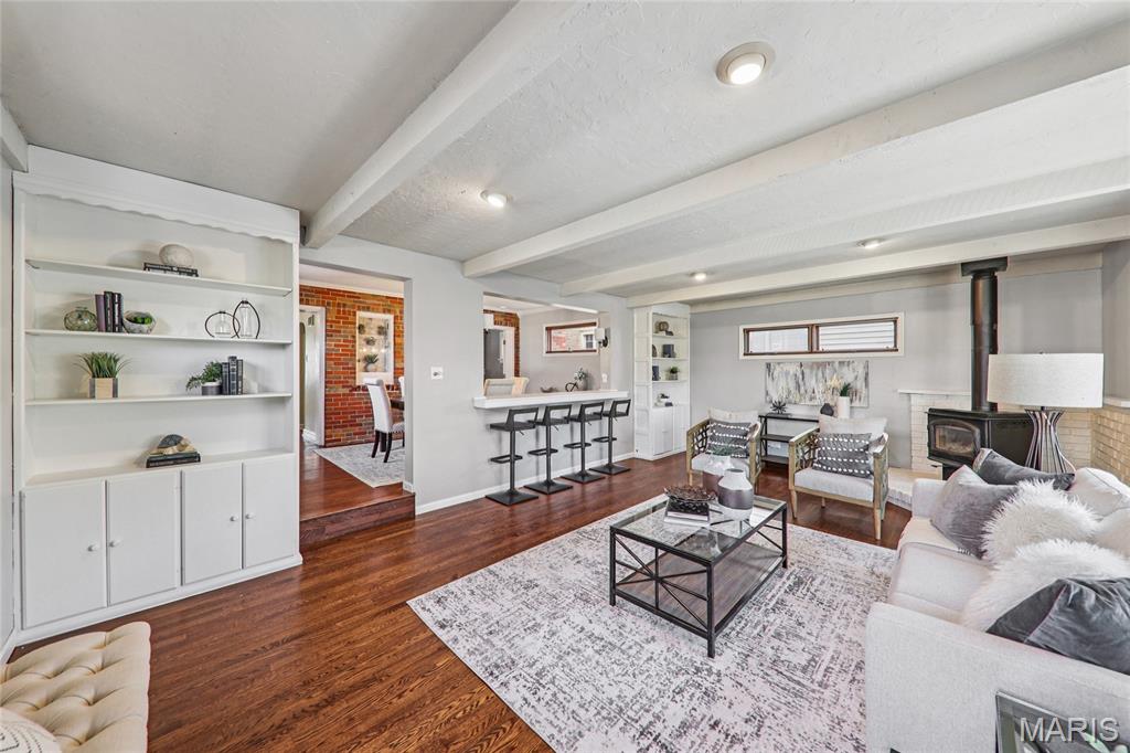 6149 Marwinette Avenue