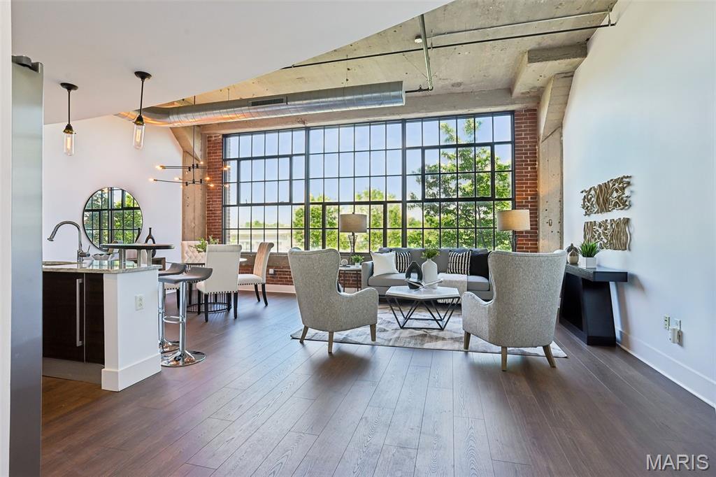 4100 Forest Park Avenue Unit: 304