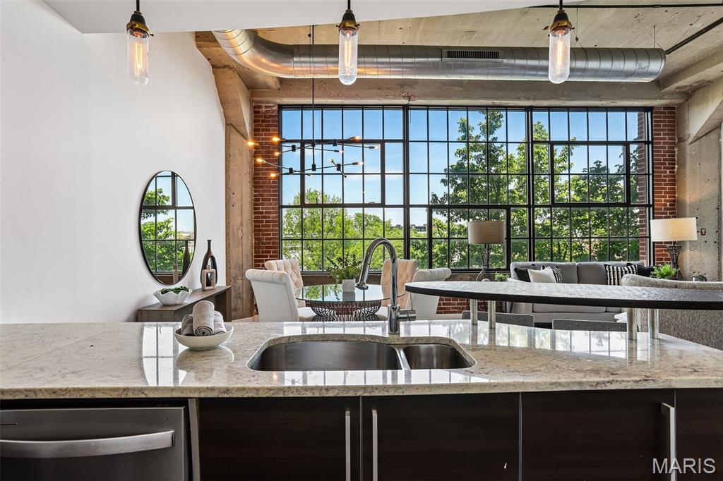 4100 Forest Park Avenue Unit: 304