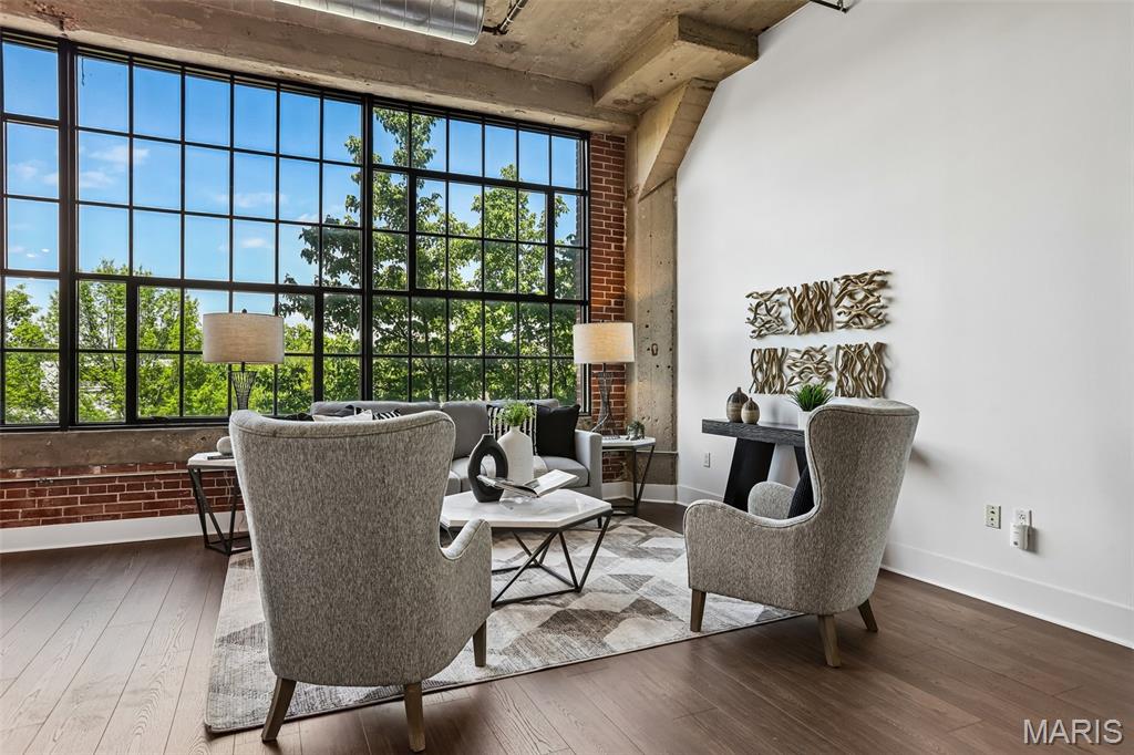 4100 Forest Park Avenue Unit: 304