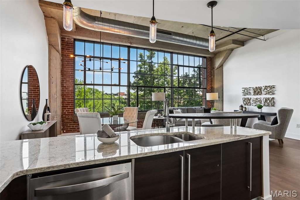 4100 Forest Park Avenue Unit: 304