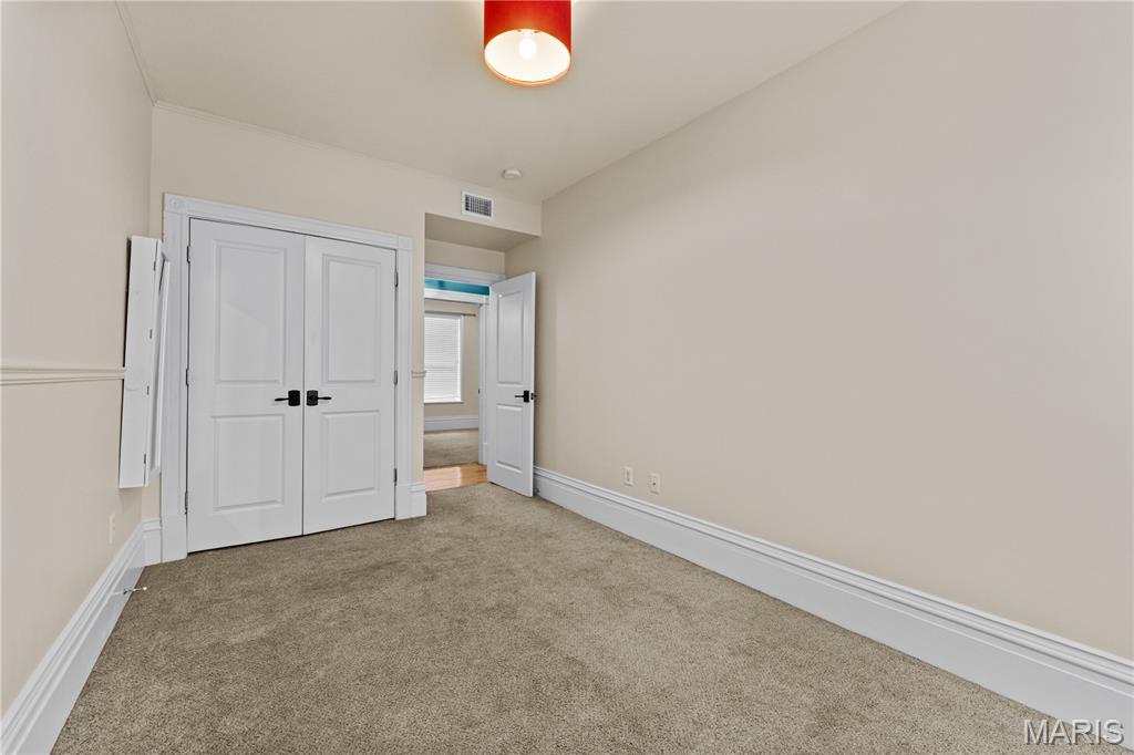 6101 Washington Boulevard Unit: 202