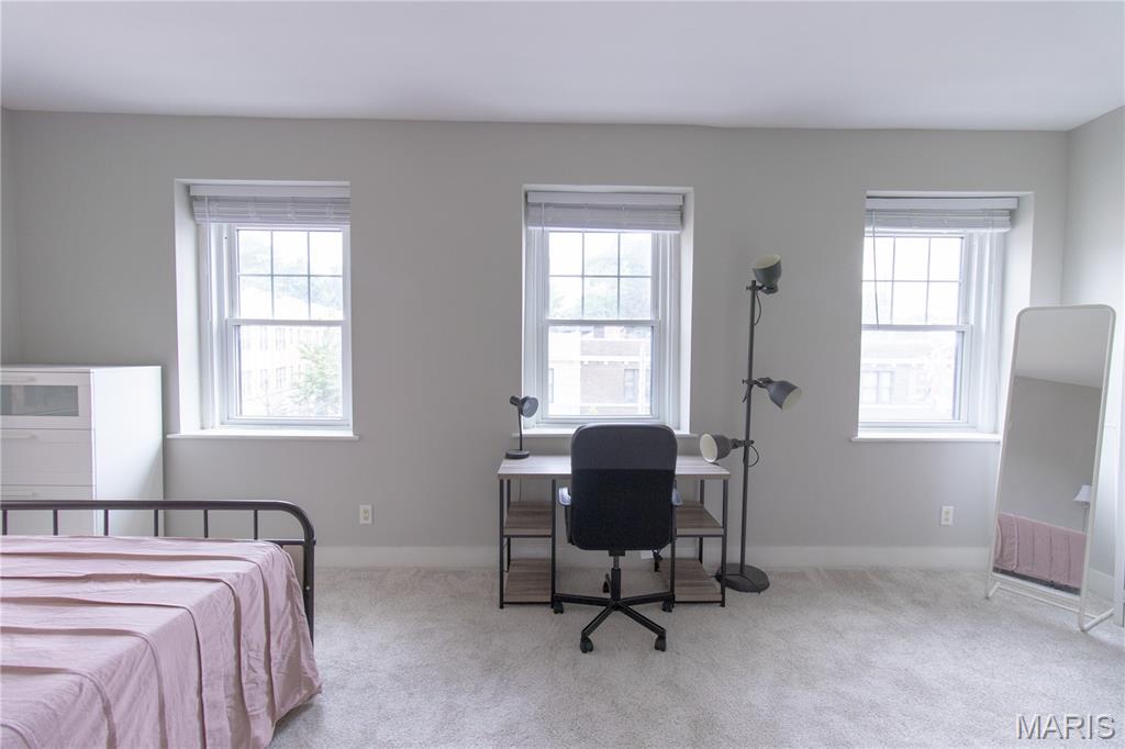 601 Westgate Avenue Unit: 601E