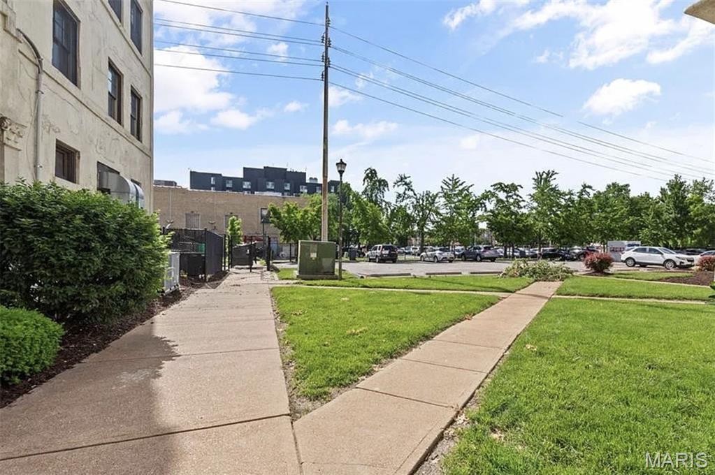 601 Westgate Avenue Unit: 601E