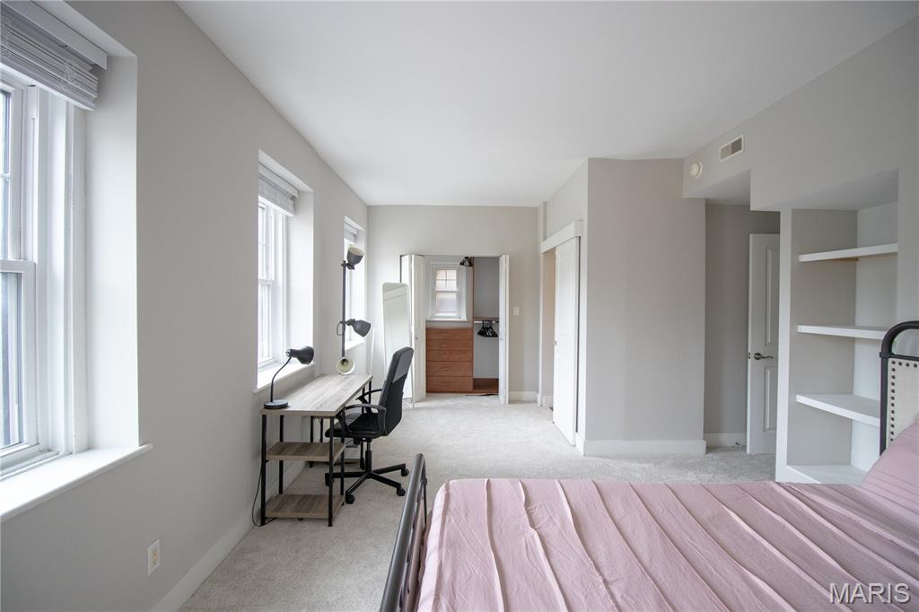 601 Westgate Avenue Unit: 601E