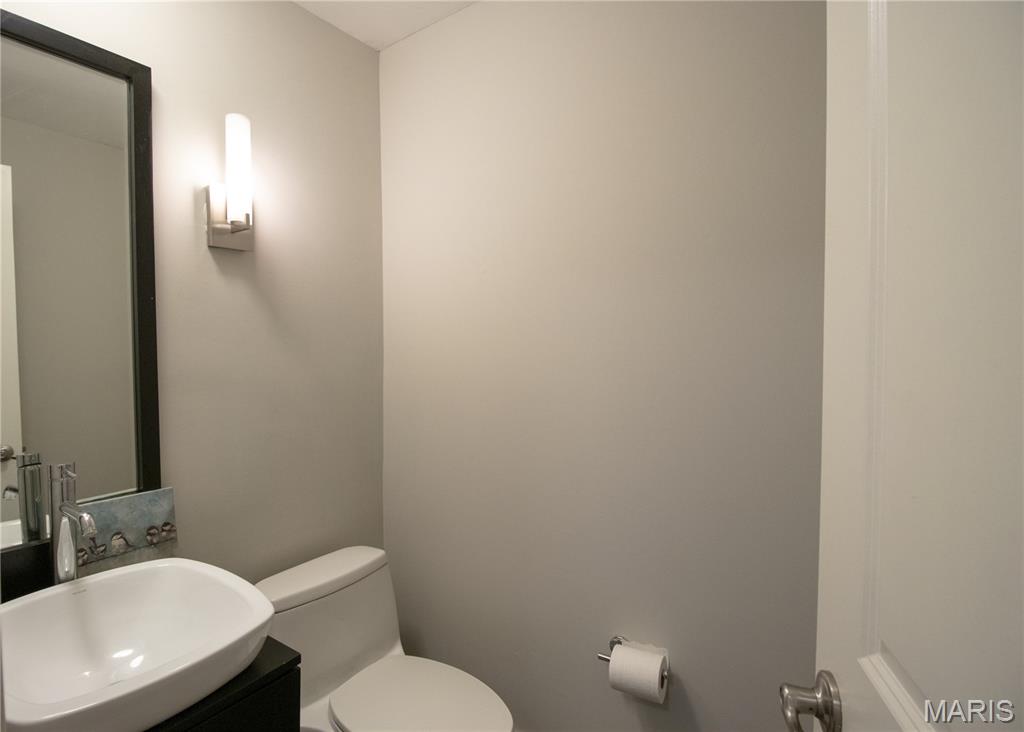 601 Westgate Avenue Unit: 601E