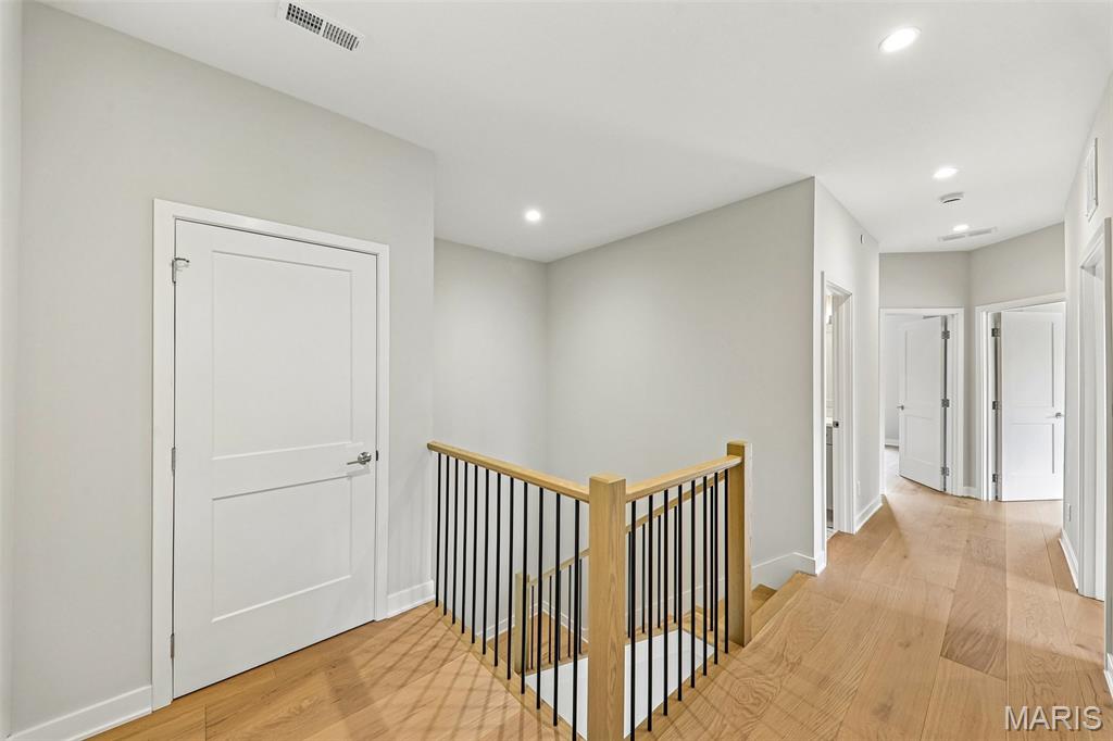 1181 Noa Lane Unit: 33