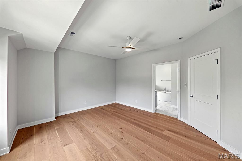 1181 Noa Lane Unit: 33